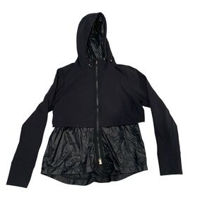 Stay Dry in Style: Athleta Black Rain Coat in Size Large for Ultimate Comfort